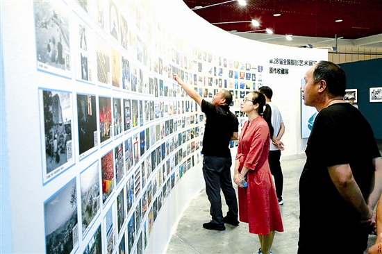 ������T�{ ������Ӱʢ��